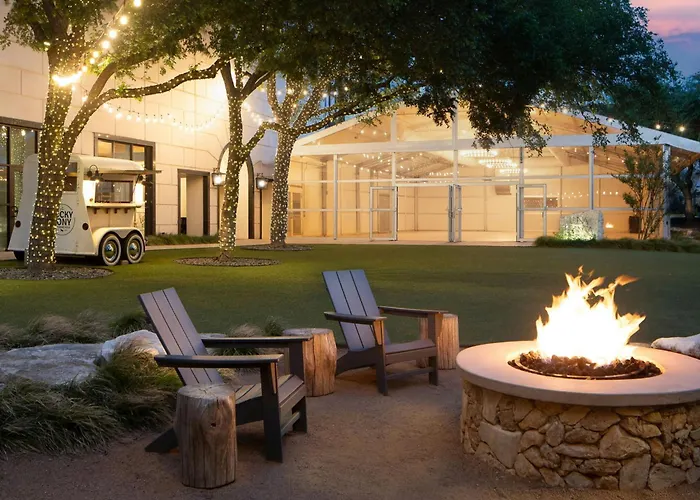 Renaissance Austin Arboretum Domain Hotel